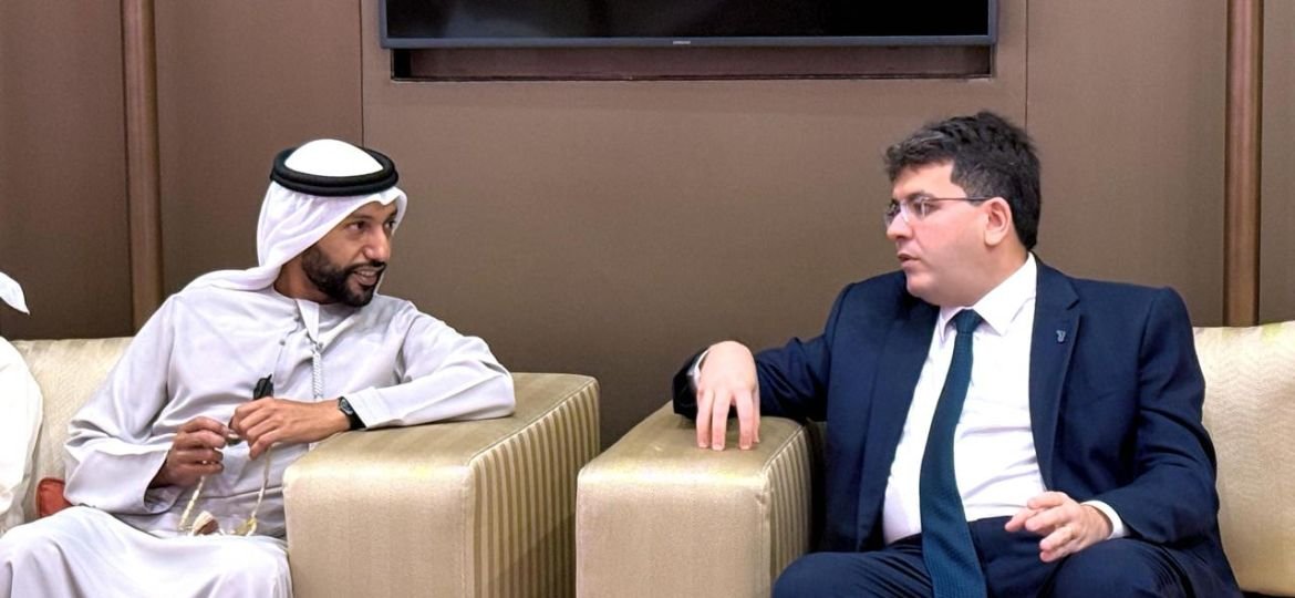 Emirados Arabes-sem douglas